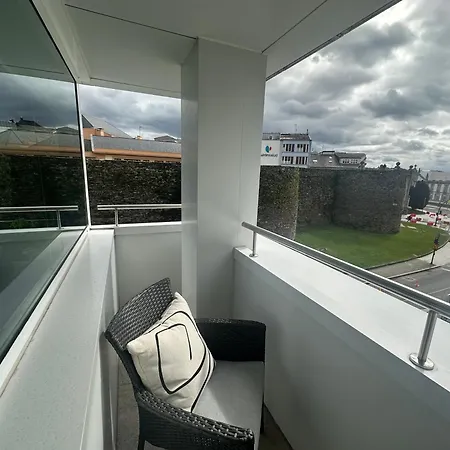 Vivienda Muralla A Estrenar * Lugo