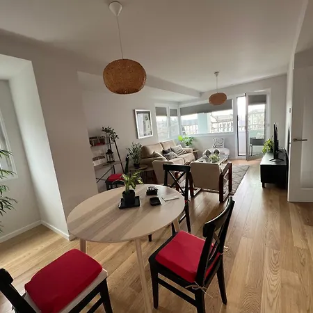 Vivienda Muralla A Estrenar