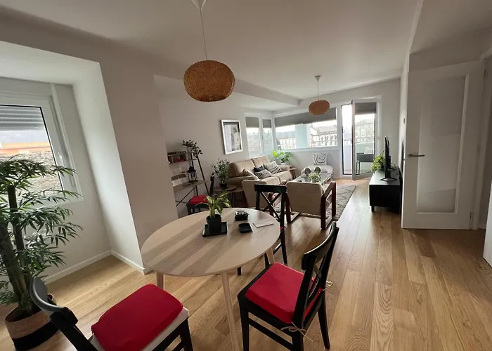 Vivienda Muralla A Estrenar